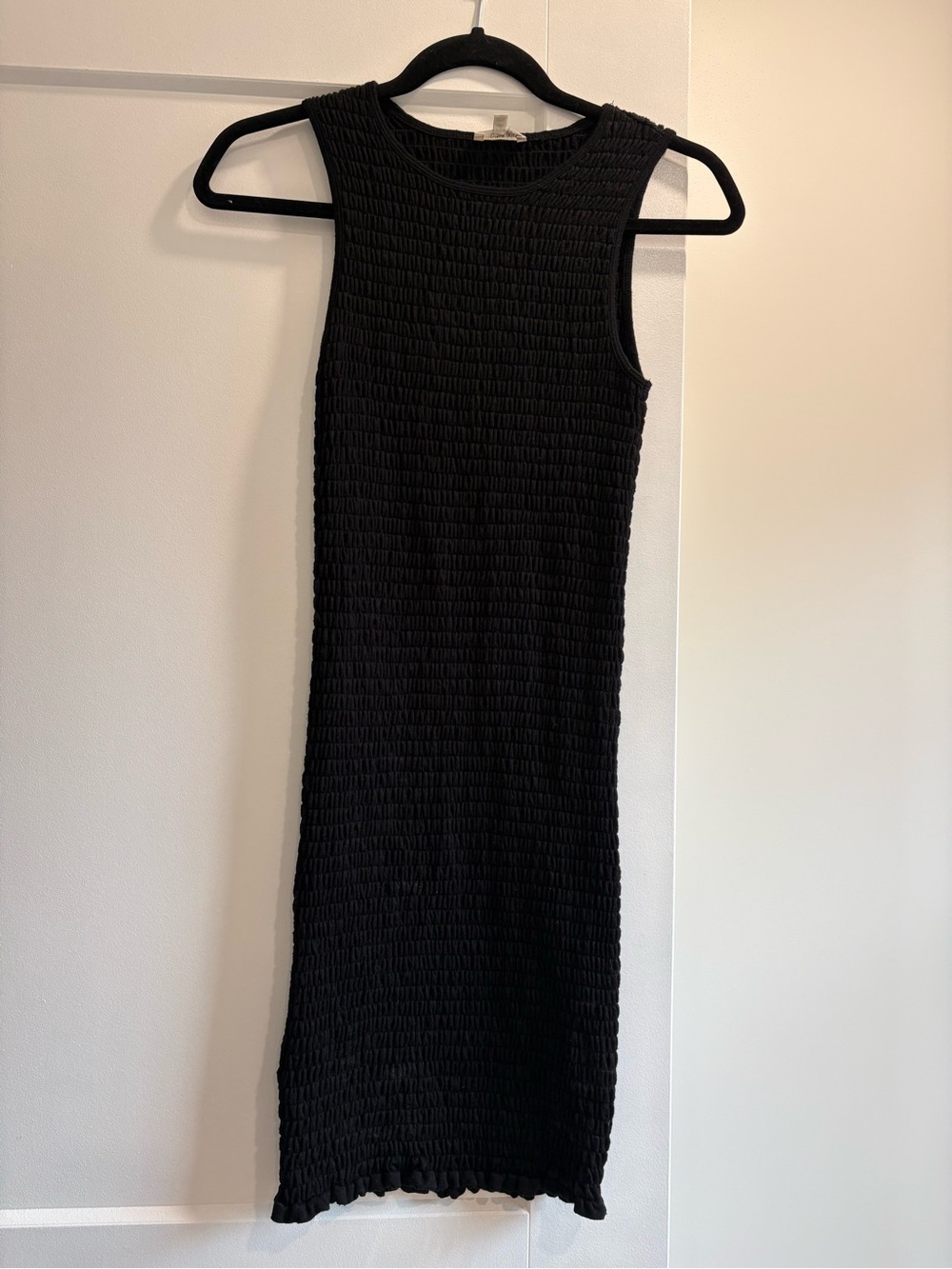 Wilfred Black Sleeveless Shirred Midi Dress
